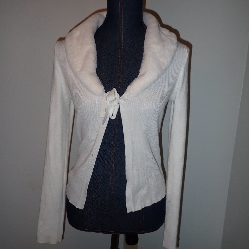 White faux (removeable) fur trim cardigan